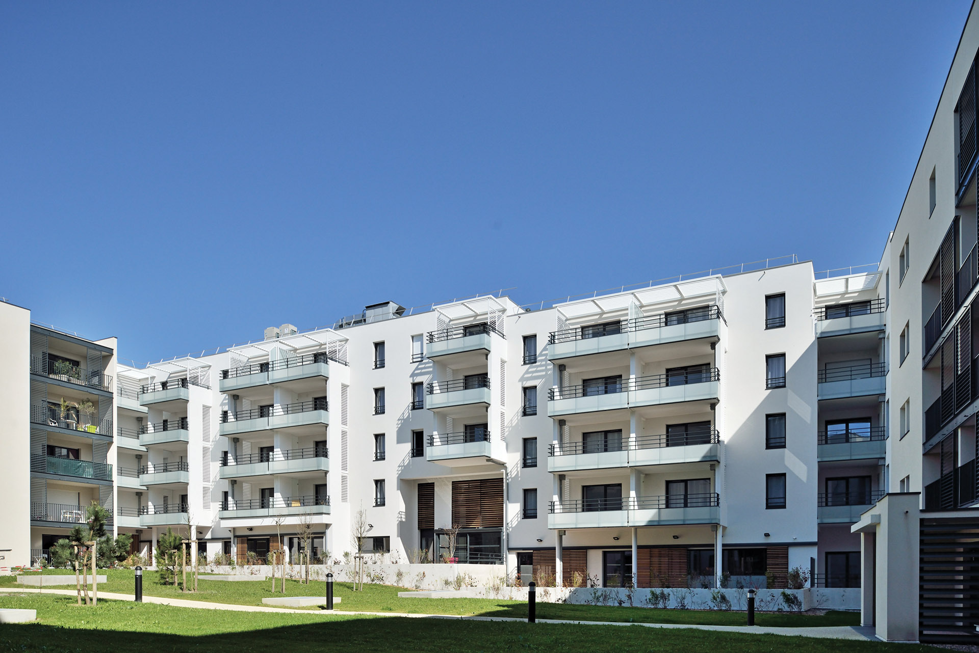 Les Balcons De Royance