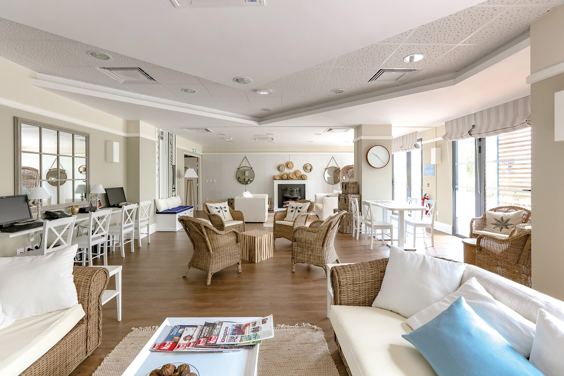 Les Balcons De Royance
