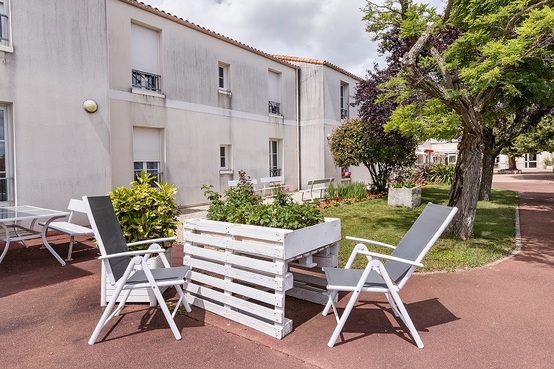 Le Jardin Des Tilleuls